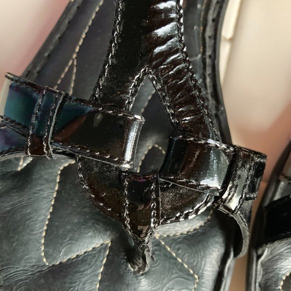 Born Thong Sandals Sz 8 Black Patent Leather Sling Back Women's Comfort Casual - Picture 9 of 14